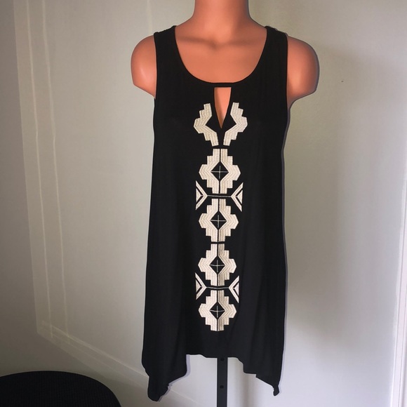 Nwot FYLO 2PC set top & skirt - Picture 4 of 6